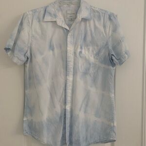 American Eagle Outfitters Blue Tie Dye Casual Button Down Shirt